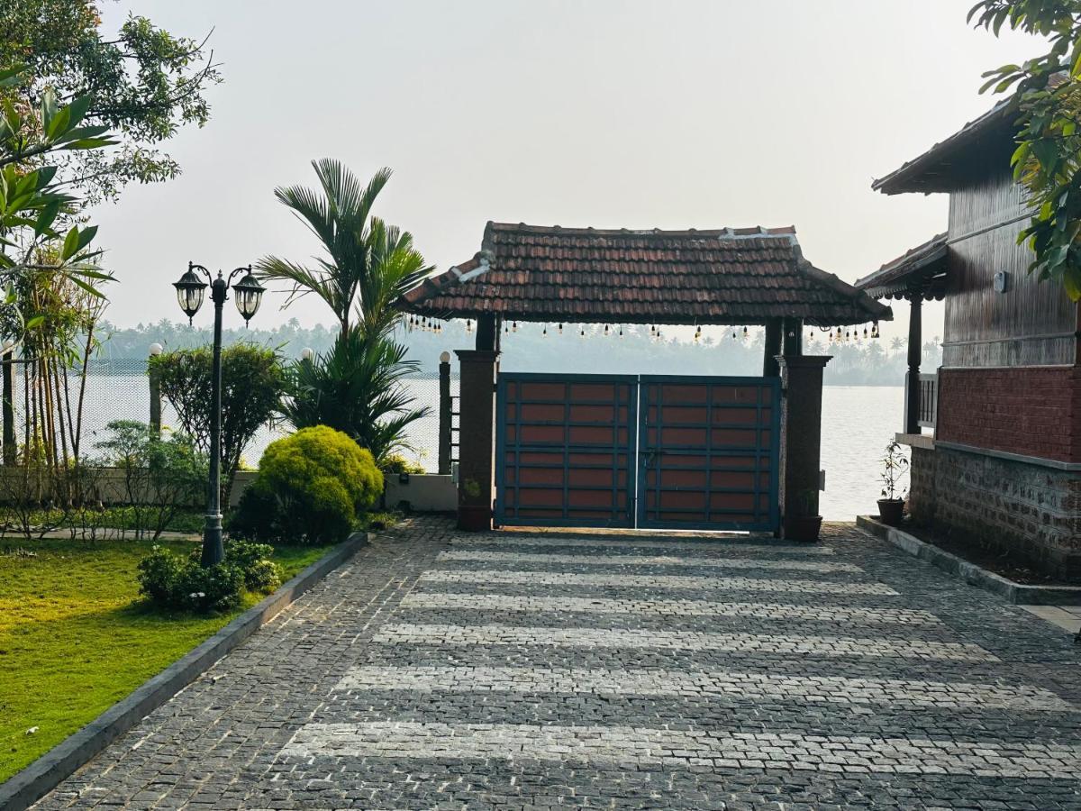 Cherai Lake Resort Cseráj-part Kültér fotó